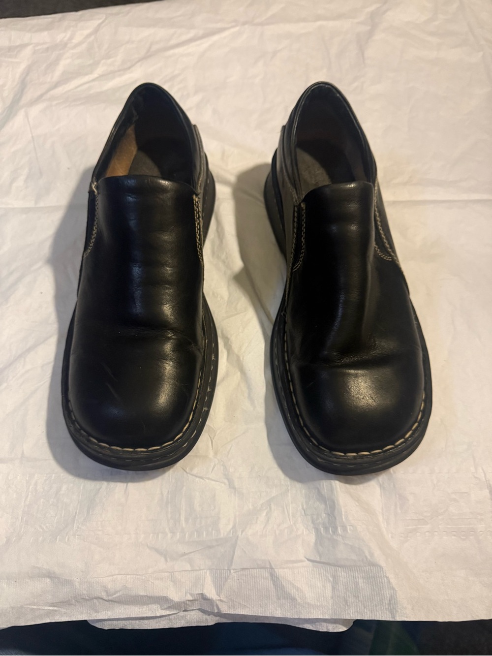 Florsheim Black Leather Slip-On Loafers with Contrast Stitching